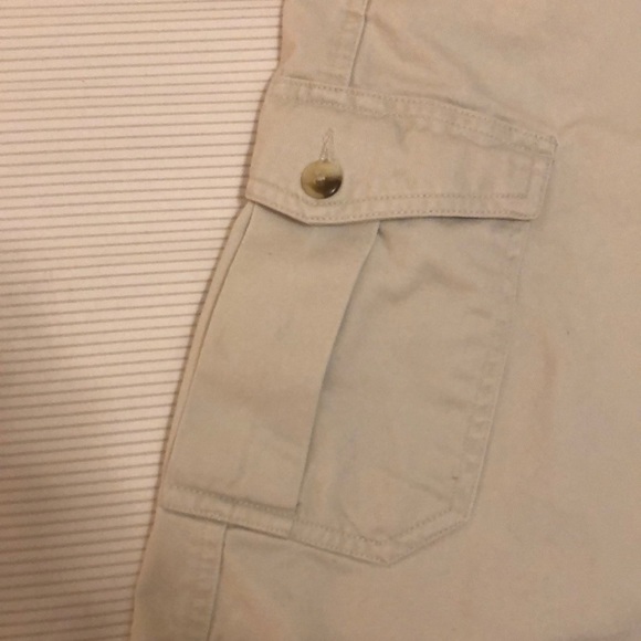 5/$25🏷❤️Van Heusen tan/khaki shorts casual pockets - Picture 4 of 11
